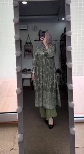 Setelan Midi Katun Destina Busui: Gaya Etnik untuk Acara Formal