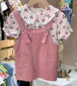 ชุดเด็กเสื้อเชิ้ตแขนสั้นพิมพ์ลายเชอร์รี่กระโปรงพลีทสีพื้นสาวฤดูร้อนน่ารักรูปแบบใหม่