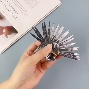 Kéo cắt tỉa lông mũi an toàn thép không gỉ cao cấp thiết kế nhỏ - gọn - ghẹ - an toàn