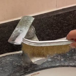 Knife-shaped Steel Wire Brush Barbecue Cleaning Stainless Steel Wire Iron Brush Steel Copper Derusting Brushsteel Wire Brush