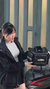 Túi treo đầu xe ZDKK4 mẫu mới-Túi Grab ZDKK4 có ngăn đựng đồ rộng rãi rất tiện lợi dùng xem bản đồ đi ship hàngđi phượt