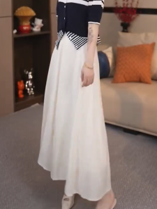 MANMI | Đầm A-Line Trắng Pháp 2025 Mùa Hè Elegance Đơn Giản Ôm Sát Đa Năng Xòe
