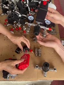 AGBBG เครื่องอัดอากาศ0-180PSI เครื่องวัดความดันน้ำมันไฮดรอลิกนิวแมติก0-12Bar ใหม่