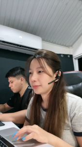 NOISE CANCELLING HEADSET FOR ONLINE JOB OR GAMING