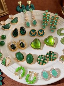 Retro Court Style Emerald Earrings for Women Natural Zircon Jewelry with Geometric Pattern Luxury Feel