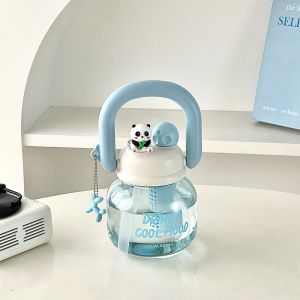 Cốc Nhựa Dung Tích Lớn Dễ Thương Có Ống Hút Cầm Tay Chịu Nhiệt Độ Cao Cốc Đựng Nước Phong Cách Mới 2024 Dành Cho Nữ