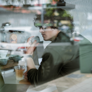 UNIQ Clyde Airpods Pro 2nd Gen Lock Case