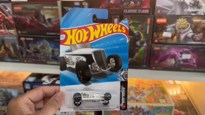 Mô Hình Xe Hot Wheels 33 Ford Lo Boy (White) - Siêu Xe Hot Rod Cổ Điển Dòng Rod Squad!