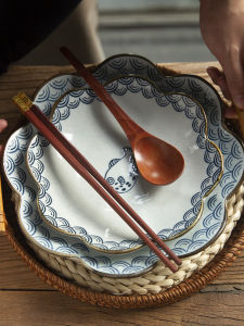 Retro Japanese Style Ceramic Dinnerware round Plate High Aesthetic Value Underglaze Porcelain Main Course Soup Restaurant Plate