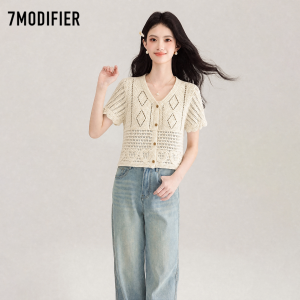 7.Modifier | Đồ Knit Thời Trang Đa Năng Có Họa Tiết Ren Cổ V Tay Ngắn