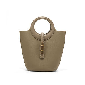 Wet Umbrella Womens Handbag Top Layer Cowhide Bucket Bag Design Sensation Small Audience Crossbody Bag Fashionable Summer