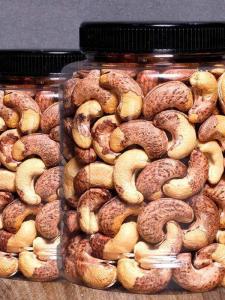 Premium Roasted Red Skin Large Cashews