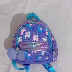 224Australia original smiggle baby schoolbag girl cute cartoon unicorn shoulder childrens backpack kindergarten small cl 11 inch