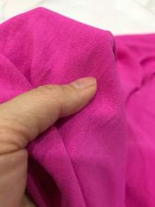 Vải Đũi cotton màu hồng cánh sen co giãn không nhăn mềm mịn rũ đẹp (khổ 1m5)may đầm váyáo kiểu Quần suông
