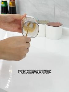 ขวดเครื่องปรุงรสกดง่าย ขวดใส่เครื่องปรุง โปร 4 ชิ้น ขวดใส่เกลือ ขวดใส่พริกป่น ขวดใส่พริกไทย ขวดกด กระปุกเกลือ