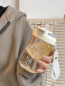 Minimalist Portable Straw Plastic Water Cup High Aesthetic Value for Office Summer Student Drinking Water Cup Simple Design