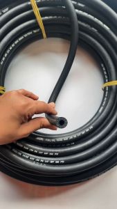 SELANG BENSINSOLAR NCR THAILAN 1/4" FULL OIL HOSE SAE.OIL COOLER ( ID 63MM/OD 133MM)