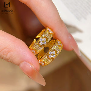 Luxury Hollow out Four Leaf Clover Ring Gold Shop Sand Gold Engraving Starry Sky Lucky Grass Floral Ring for Girlfriend