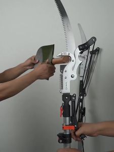 เสริมความมั่งประยุกต์ของการตัดกิ่งไม้ด้วยกรรไกรตัดกิ่ง 4.5-7.5 เมตร สำหรับการตัดแต่งกิ่ง กรรไกรตัดกิ่ง กรรไกรตัดกิ่งไม้ด้ามยาว กันไกรตัดกิ่งไม้ และกรรไกรตัดกิ่งไม้สูงๆ สร้างความมั่นใจในการเก็บผลไม้และให้ความสวยงามของการตัดกิ่งไม้ ด้วย 4 ตัวใบ