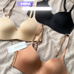 SABINA ซาบีน่า พริตตี้ เพอร์เฟค เสื้อชั้นใน ไม่มีดันทรง เซต 3 ตัว  #200641