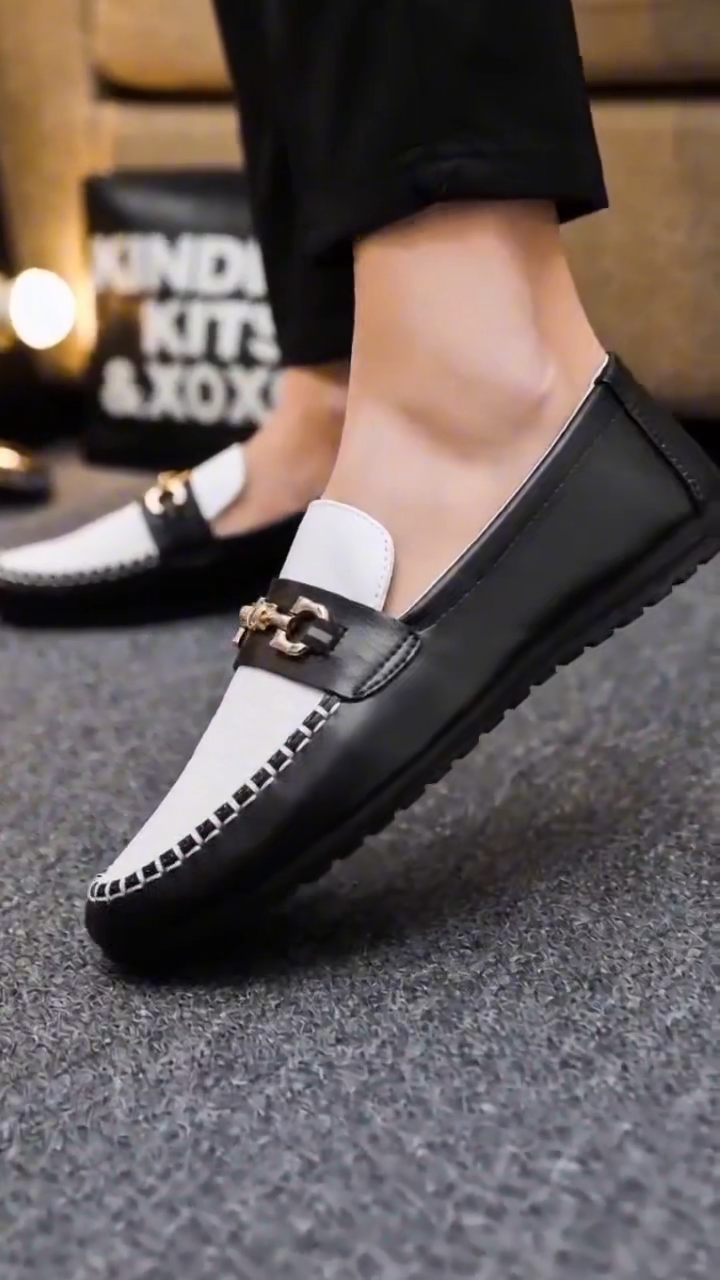Men 2026 Korean Style Soft Sole Loafers Breathable Slip-On Casual Driving Shoes for Daily Wear