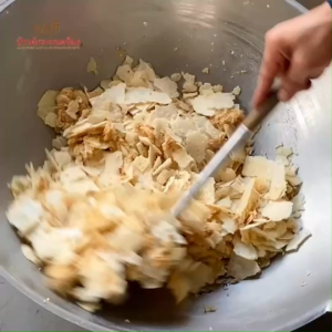 มยุรีข้าวตังทรงเครื่องหมูหยอง 10 กระปุก