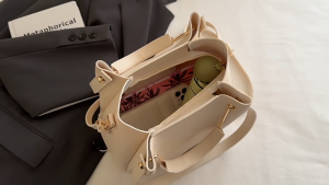 Tas Selempang Fashion Impot Tas Sling Bag Wanita Tas Tangan Tenteng - 834