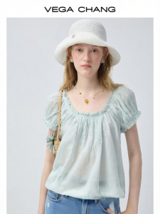 VEGA CHANG | Áo Blouse Cổ Vuông Tay Bồng Thêu Hoa Phong Cách Pháp