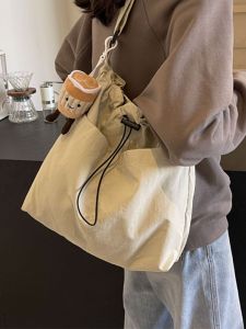 Large Capacity Nylon Crossbody Bag for Women Commuting Schooling Tote Bag Korean Style Single Shoulder Soft Handbag