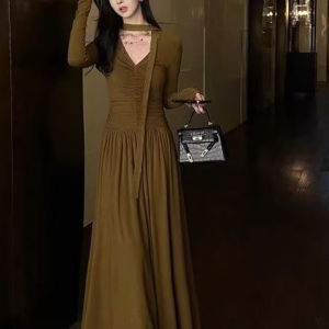 Spicy Girl V-Neck A-Line Long Dress Womens Slimming Gown with Sash Autumn New Style Polyester Fiber Basic Model Overhead