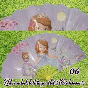 KIPAS LIPAT KARAKTER PRINCESS 42CM / KIPAS FANCY HELLOKITTY / KIPAS LIPAT ANAK PORTABLE / KIPAS PLASTIK SHOPIA / KIPAS TANGAN 6 TANGKAI / CUTE HAND FAN / KK7820