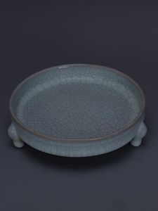 Song Dai Ru Kiln Tian Celadon Glaze Nails Three Feet Wash Old Hand-Unearthed Antique Porcelain Antique Collection Ornaments