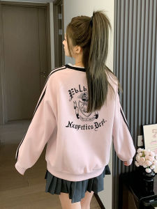 เสื้อสเวตเตอร์คอกลมแขนยาวลายทางสีตัดกันพิมพ์ลายการ์ตูนอเมริกันสำหรับผู้หญิงในฤดูใบไม้ร่วงและฤดูหนาว สไตล์ลำลอง ทรงหลวม น้ำหนักเบา