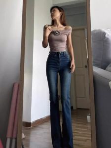 กางเกงยีนส์ทรงขาบานเอวสูงสีน้ำเงินเข้มสำหรับผู้หญิง กางเกงยีนส์ทรงสลิมฟิตทรงเรโทรยาว กางเกงยีนส์ทรงขาบานแบบลำลองสำหรับฤดูใบไม้ผลิและฤดูใบไม้ร่วง