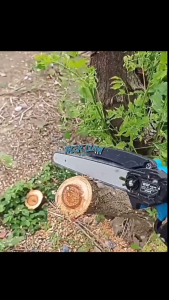 Tiger Claw Tool 6 Inch Cordless Mini Chainsaw Branch Saw Battery Chainsaw Logging Saw for Metal and Wood Cutting Brushless Chainsaw Pruning Saw Lithium Chainsaw Portable Chainsaw Gergaji Elektrik Rechargeable wireless Electric saw 10 Year Warranty