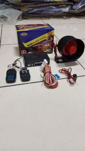 car alarm / alarm mobil / alarm kunci dcs model kunci sleding universal mobil