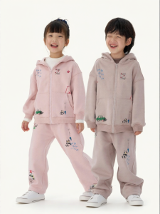 Q21 | Sweat-Absorbent Durable Warm Childrens Suit