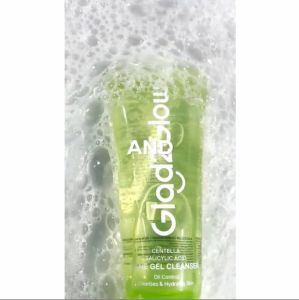 🩷 JAYA 🩷 Glad2Glow Centella Salicylic Acid Acne Gel Cleanser 70ml Facial Wash