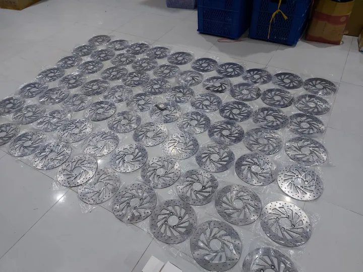 Kho%20%C4%90%C4%A9a%204%20l%E1%BB%97%20245mm%20Cho%20Exciter%20150%20-%20Image%203