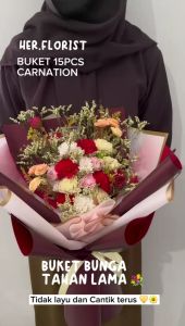 HER.FLORIST [CARNATION] 15 Buket Bunga Sabun & Bunga Kering Kado