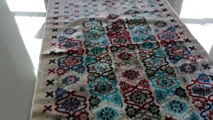 Sajadah Premium Elegan Warna Cream Motif Geometris Rumbai 70x110