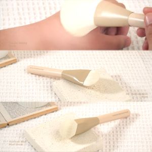 MC4305 Meilinda The Essential Skin Brush  เมลินดา แปรงผิวสวย ขนแปรงนุ่ม แน่น