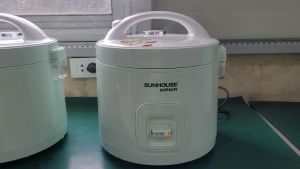Nồi cơm điện Sunhouse 1.8 L SHD8665