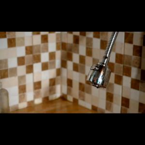 Kran Angsa Wastafel Cuci Piring Flexible Fleksibel Stainless Keran Air Leher Angsa Tembok 1/2 inch