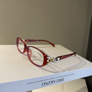 High Quality Retro Red Office Lady Style Flat Top Glasses Anti Blue Light Myopia Frame Ultra Light Premium Quality Eyeglasses
