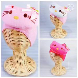 Bandana Anak Hello Kitty: Aksesoris Bayi yang Lucu dan Nyaman