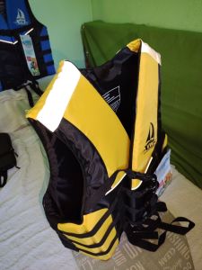 voyage lifevest lifejacket large yellow/black color
