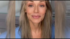 Mascara màu nâu primeLash lengthening & volumizing mascara BROWN làm dày và dài mi lâu trôi không vón cục 6ml của Mỹ