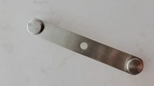 Penjepit Kaca Sayap Railing / Penjepit Kaca Strip Double Metallic / Jepit Plat Railing Kaca