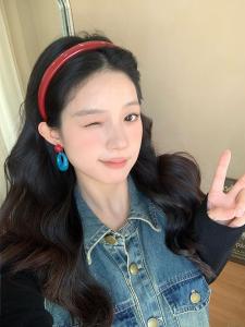 Hong Kong Style Atmosphere Blue Earrings Womens Vintage Design Sensation Ear Jewelry Fashionable Alloy Material